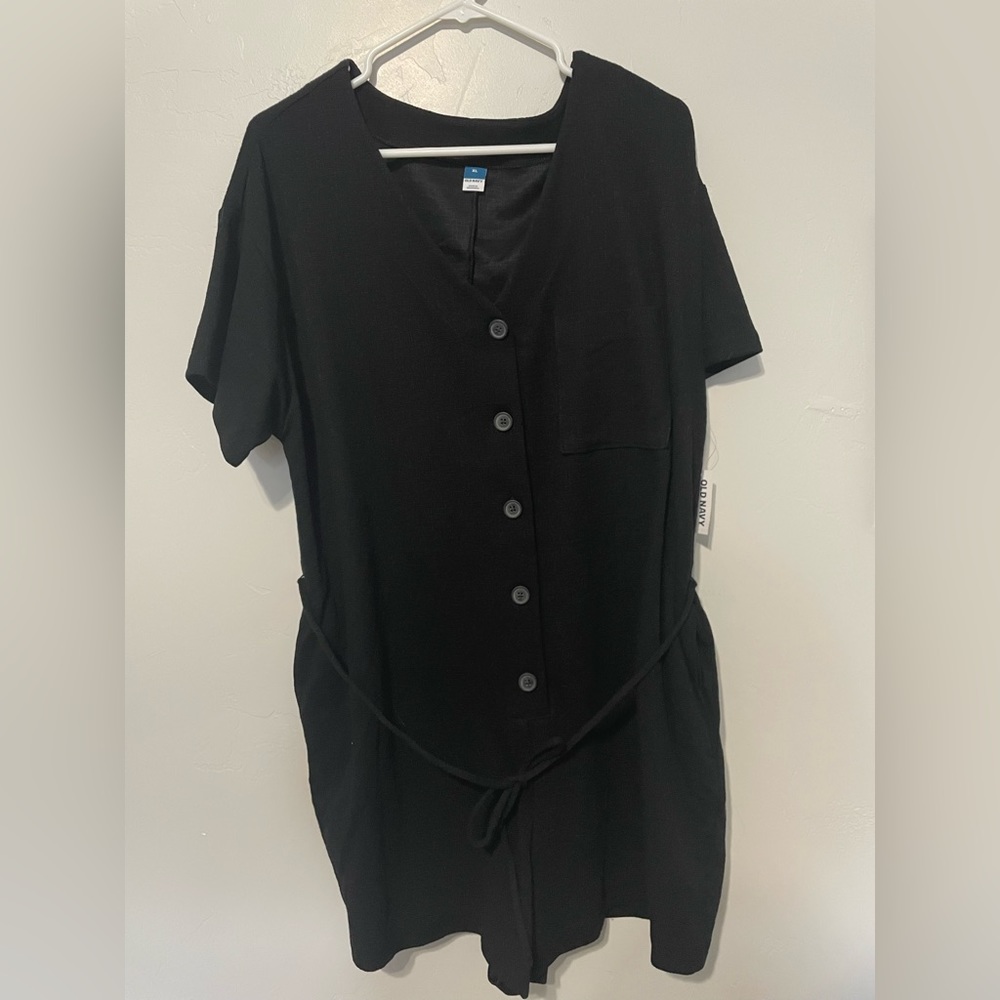 NWT Black Romper with Pockets